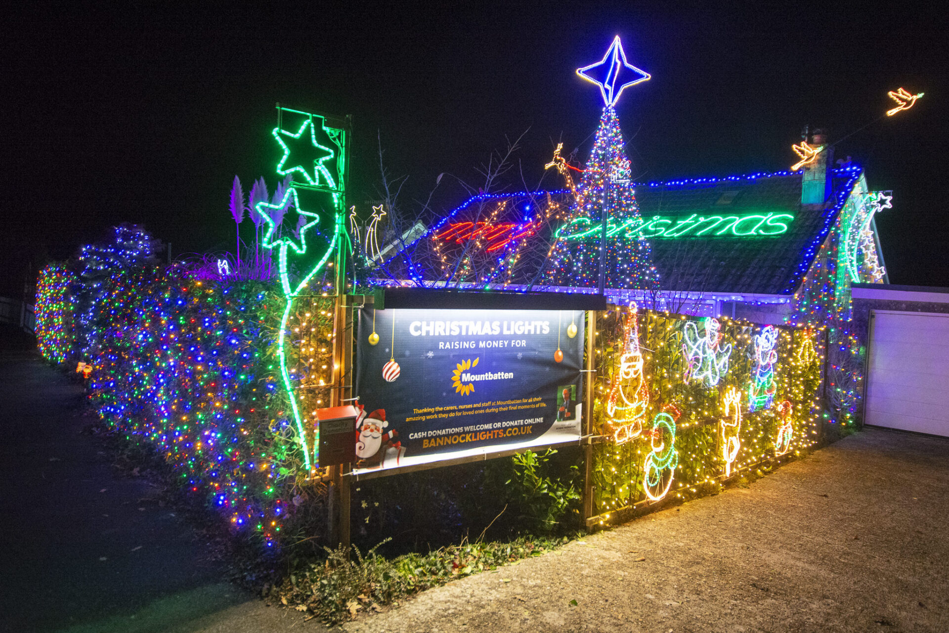 Bannock Road Charity Christmas Lights Whitwell Isle of Wight